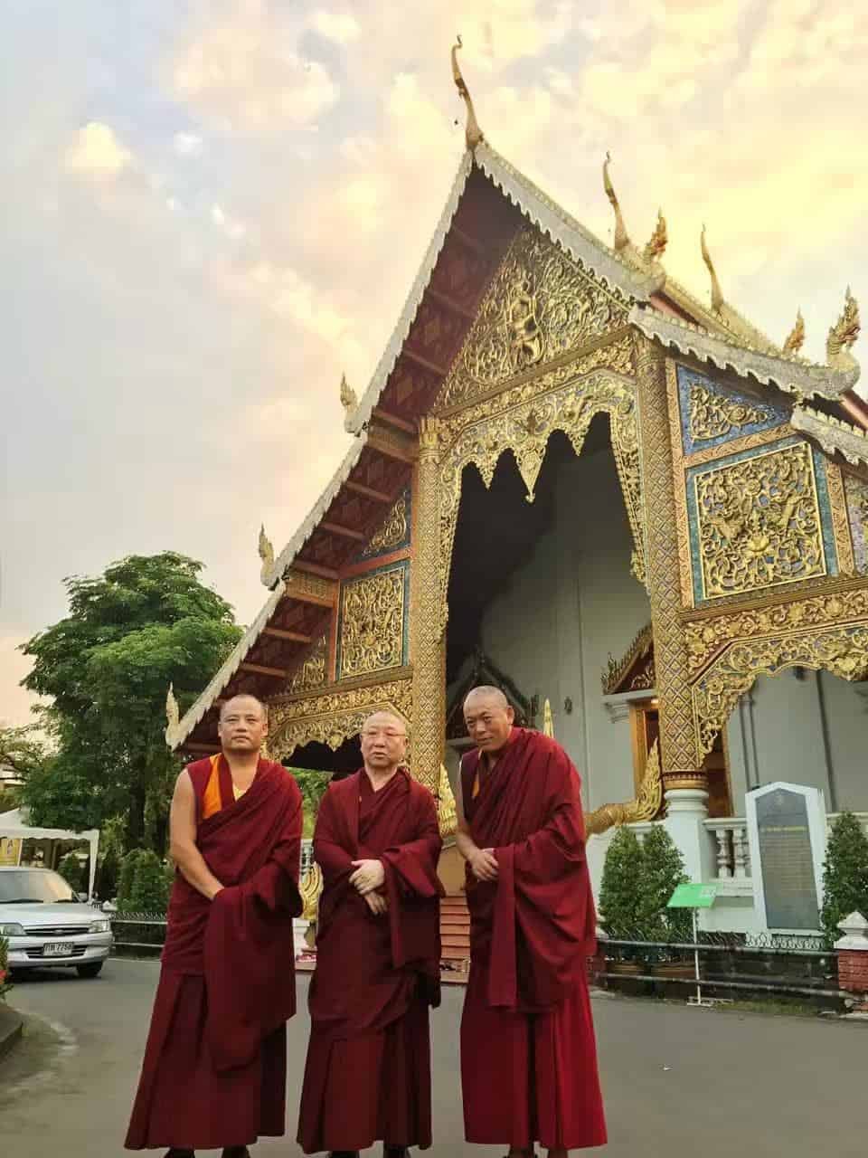 Gosok Rinpoche Thailand 2017 T007 f53f3cecc399ffe3f87874c9b96fb7d