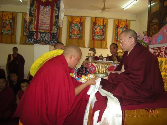 2010-11-11 Gosok Rinpoche in Gosok Ladang 41